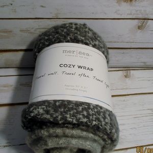 Mer-Sea & Co. Accessories - New Mer-Sea & Co. Cozy Wrap Scarf- Grey Mer-Sea & Co. Accessories - New Mer-Sea & Co. Cozy Wrap Scarf- Grey